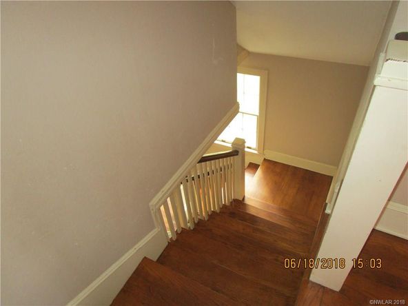911 Ravendale Dr, Shreveport, LA 71107